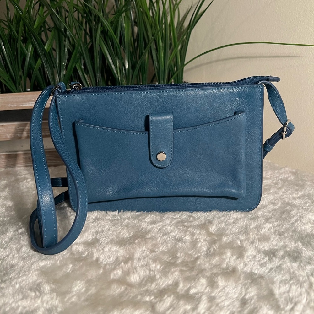iIi New York Front Pocket Phone Bag